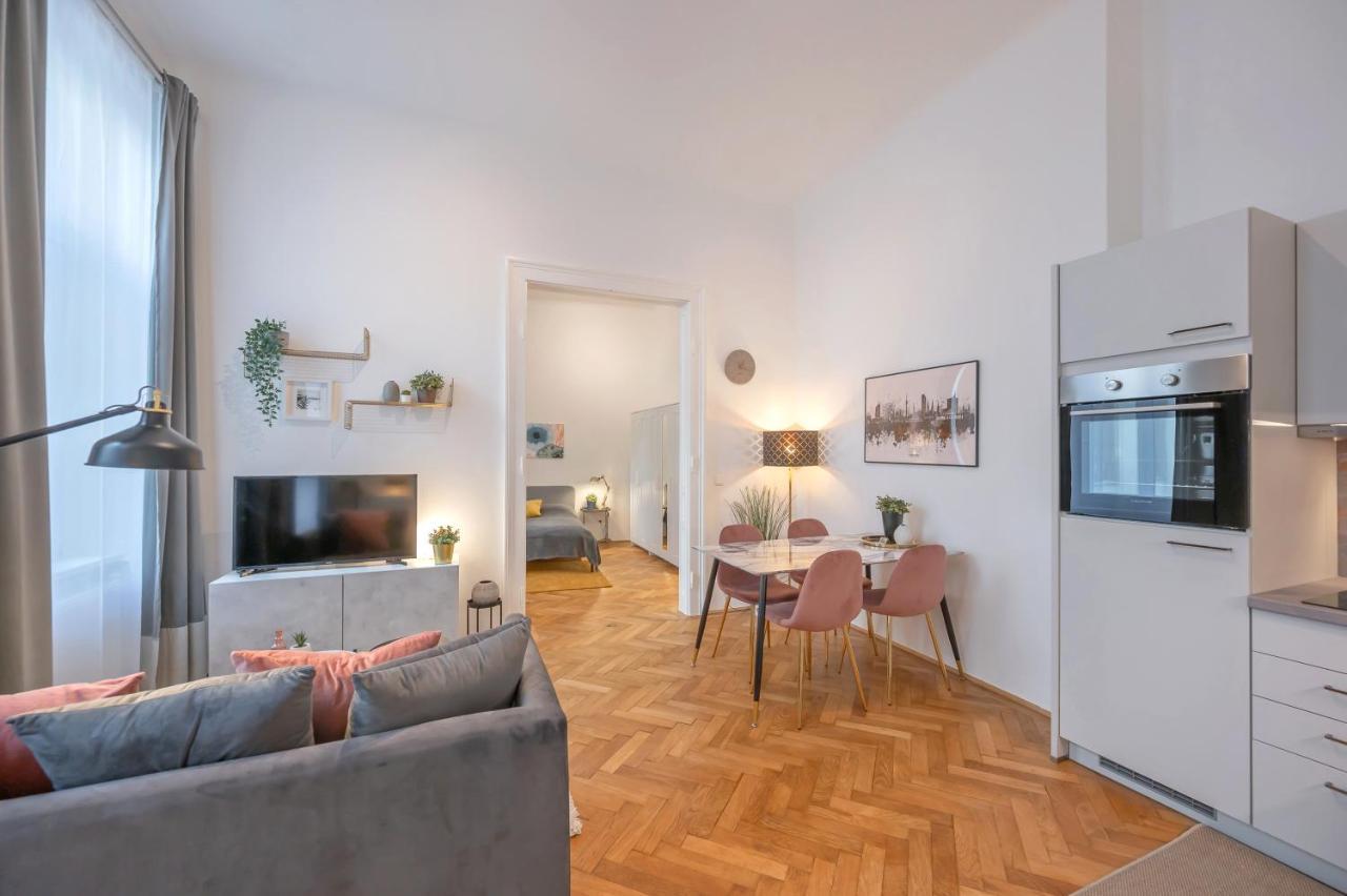 Cosy City Center Apartment Wien Ngoại thất bức ảnh