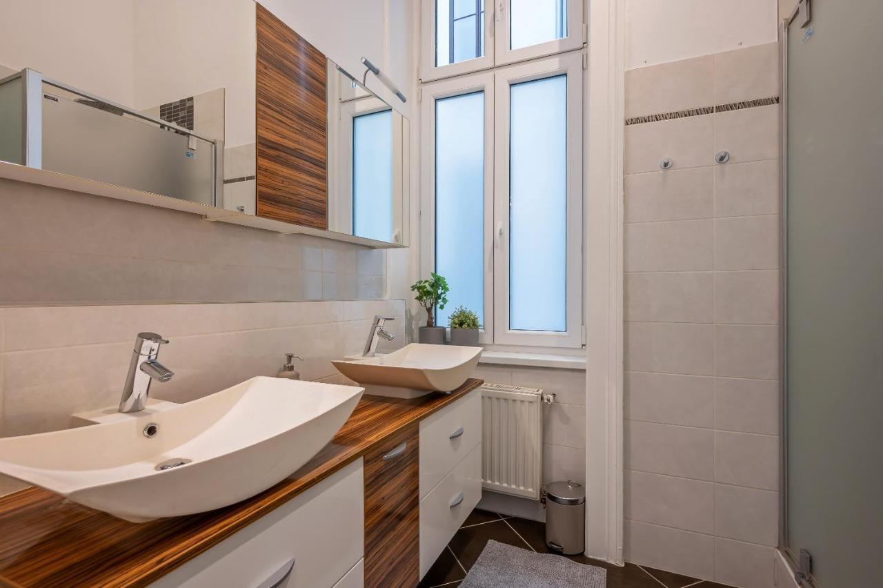 Cosy City Center Apartment Wien Ngoại thất bức ảnh