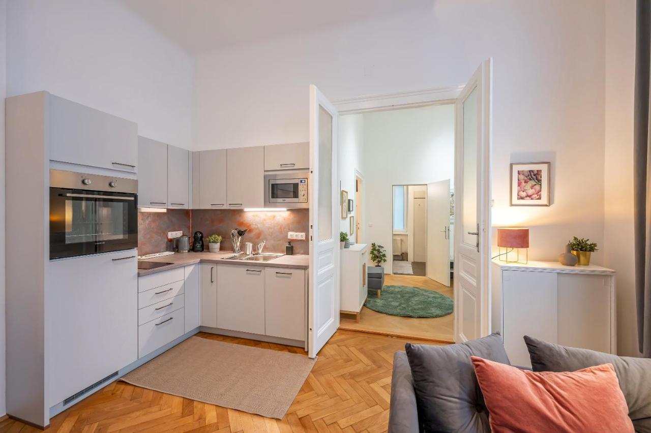 Cosy City Center Apartment Wien Ngoại thất bức ảnh